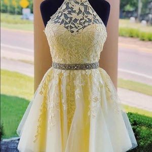 it’s from The Prom Store , it’s a size medium.